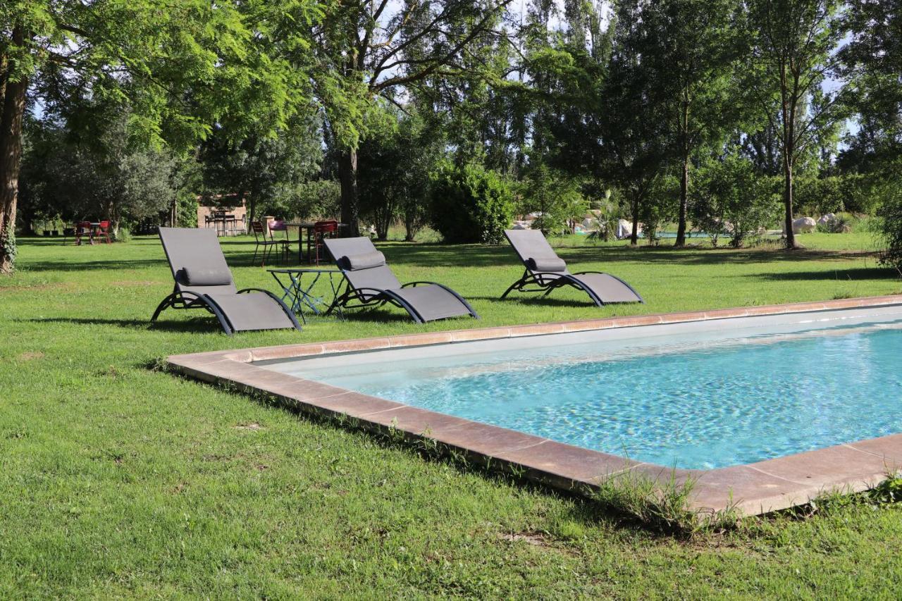 Le Mas Des Cerisiers Jacuzzi Et Sauna Inclus Pour Tous Les Logements アヴィニョン エクステリア 写真