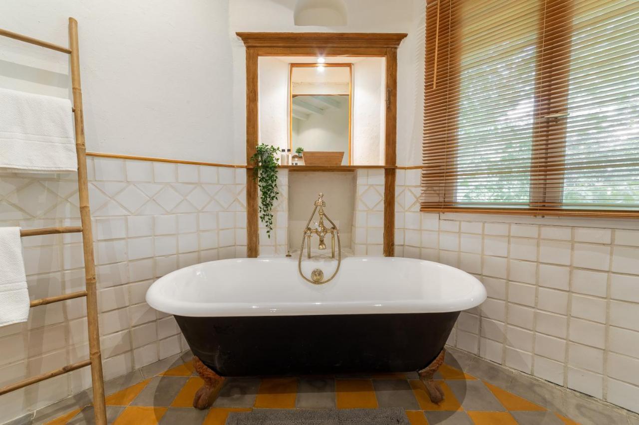 Le Mas Des Cerisiers Jacuzzi Et Sauna Inclus Pour Tous Les Logements アヴィニョン エクステリア 写真
