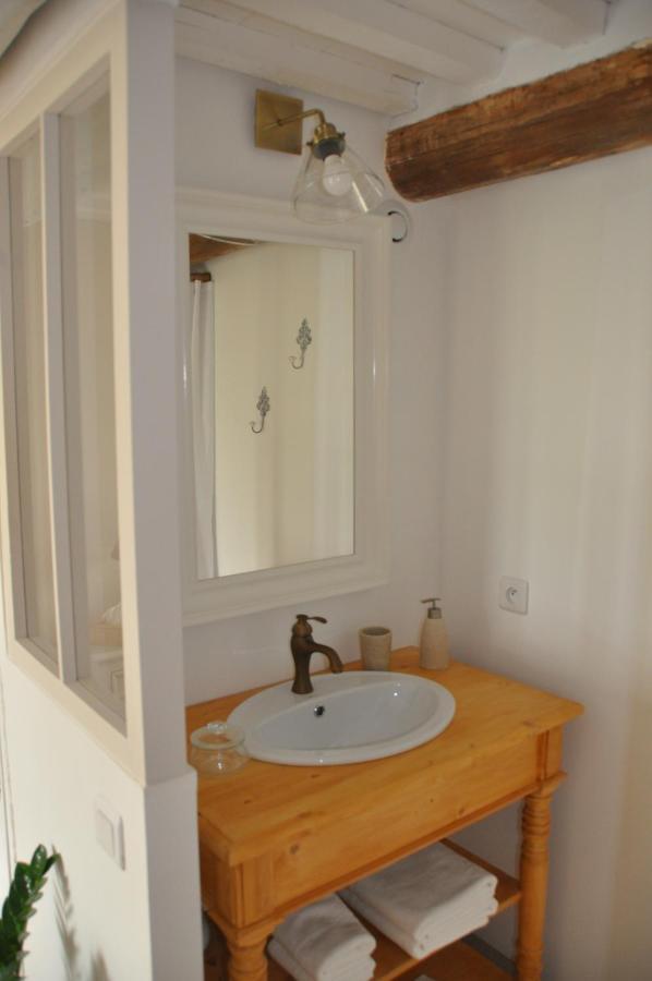 Le Mas Des Cerisiers Jacuzzi Et Sauna Inclus Pour Tous Les Logements アヴィニョン エクステリア 写真